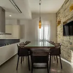 Villa 4 Me Líndosz